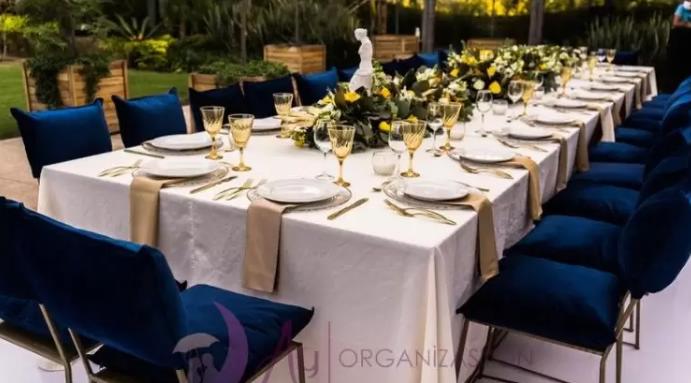 Açılış Organizasyonlarında Unutulmaz Anlar İçin Masa Sandalye Kiralama Hizmeti