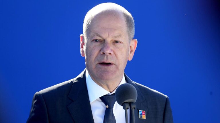 Almanya Başbakanı Scholz parlamentodan güvenoyu istedi