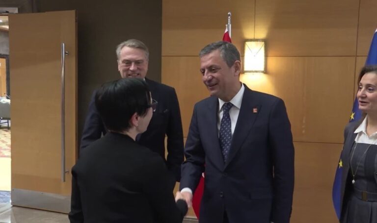 CHP Genel Başkanı Özgür Özel, AB ülkelerinin büyükelçileriyle görüştü – Son Dakika Türkiye Haberleri