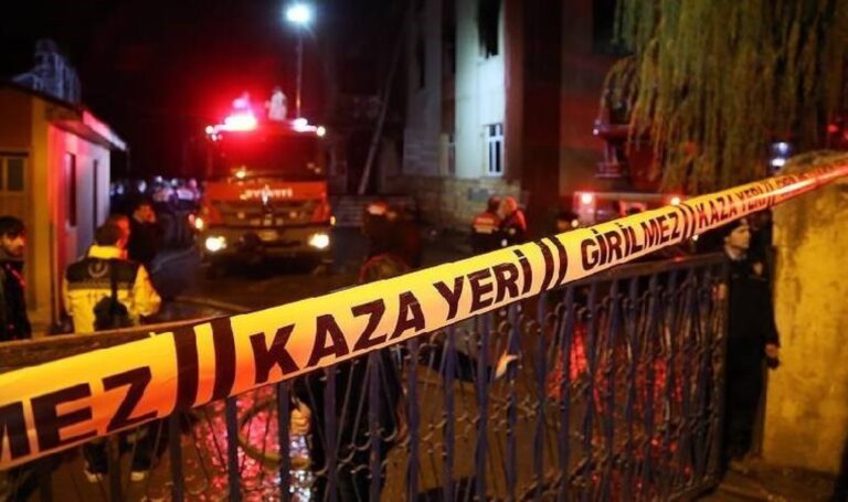 İstanbul’da korktu: 2 kişi hastaneye kaldırıldı! – Türkiye haberlerini kırmak