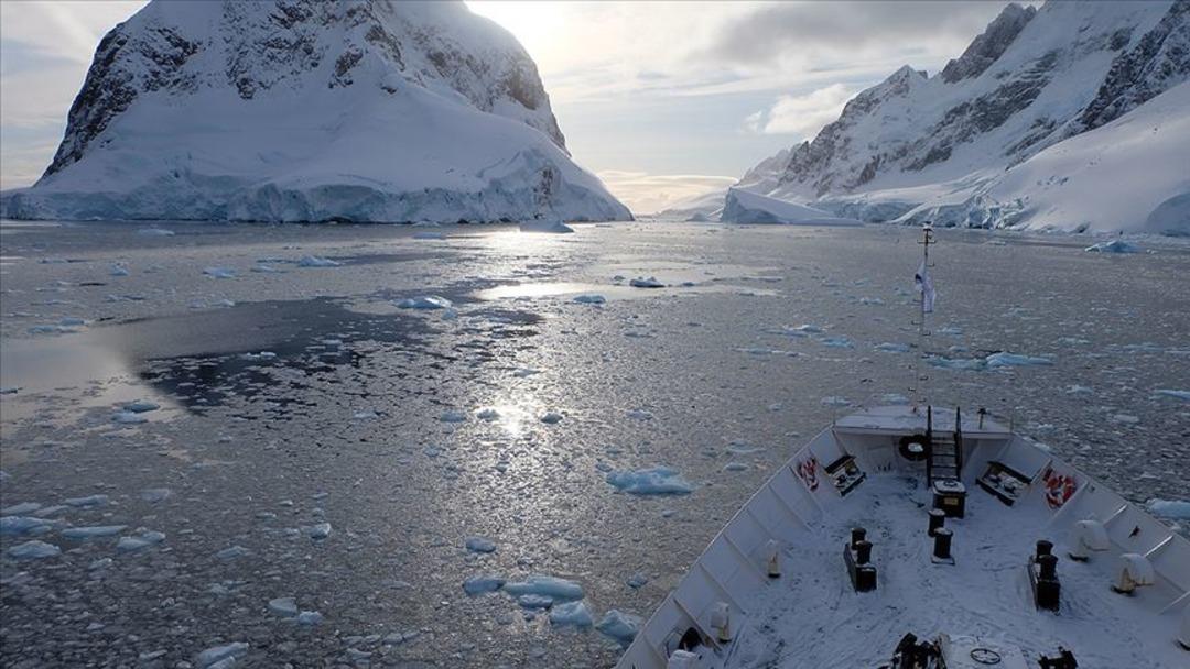 Bilimi Antarktika'dan sersemleten gizemli sinyal: Ünlü Seer'ın ünlü görenlerinin özel açıklamaları