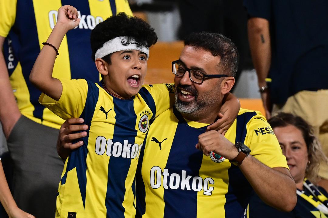 Kadıkenin sürpriz yok! Fenerbahce, Fennerbahce Field 4'te Kocaelisport'u 3-1 mağlup etti