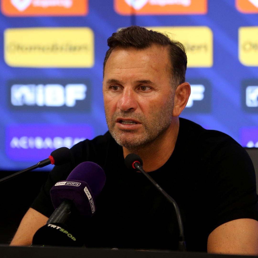 Galatasaray'ın yıldızının adı Baraş Alper Yulmaz sıcak bir gelişme yaşıyor! Yıldızla tanışan Başkan Dursun Özbek, ayrılıkta ısrar etti ... Neom ile anlaşma 3'e çok yakın