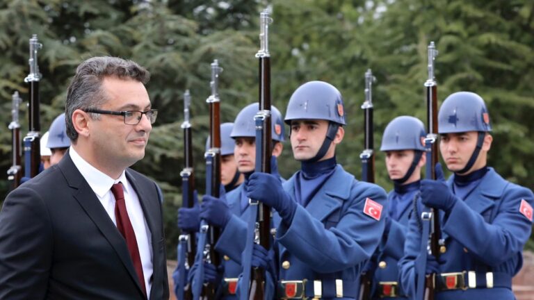 Erdoğan ve Özel'den KKTC'nin yeni cumhurbaşkanı Erhürman'a tebrik